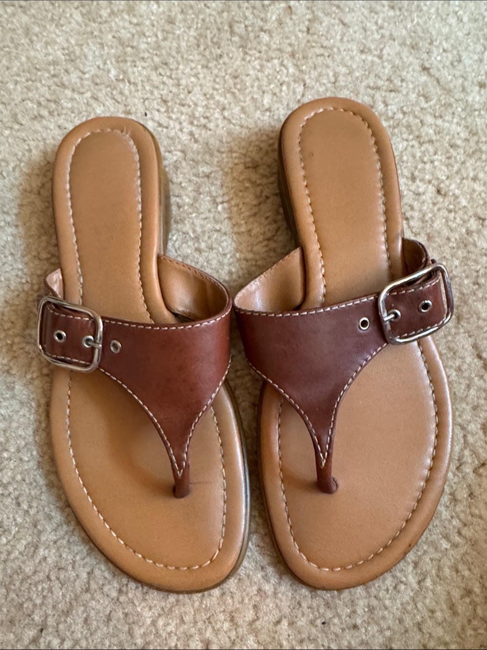 Beige Genuine Leather Thong Sandals with Buckle Accent - Size 7